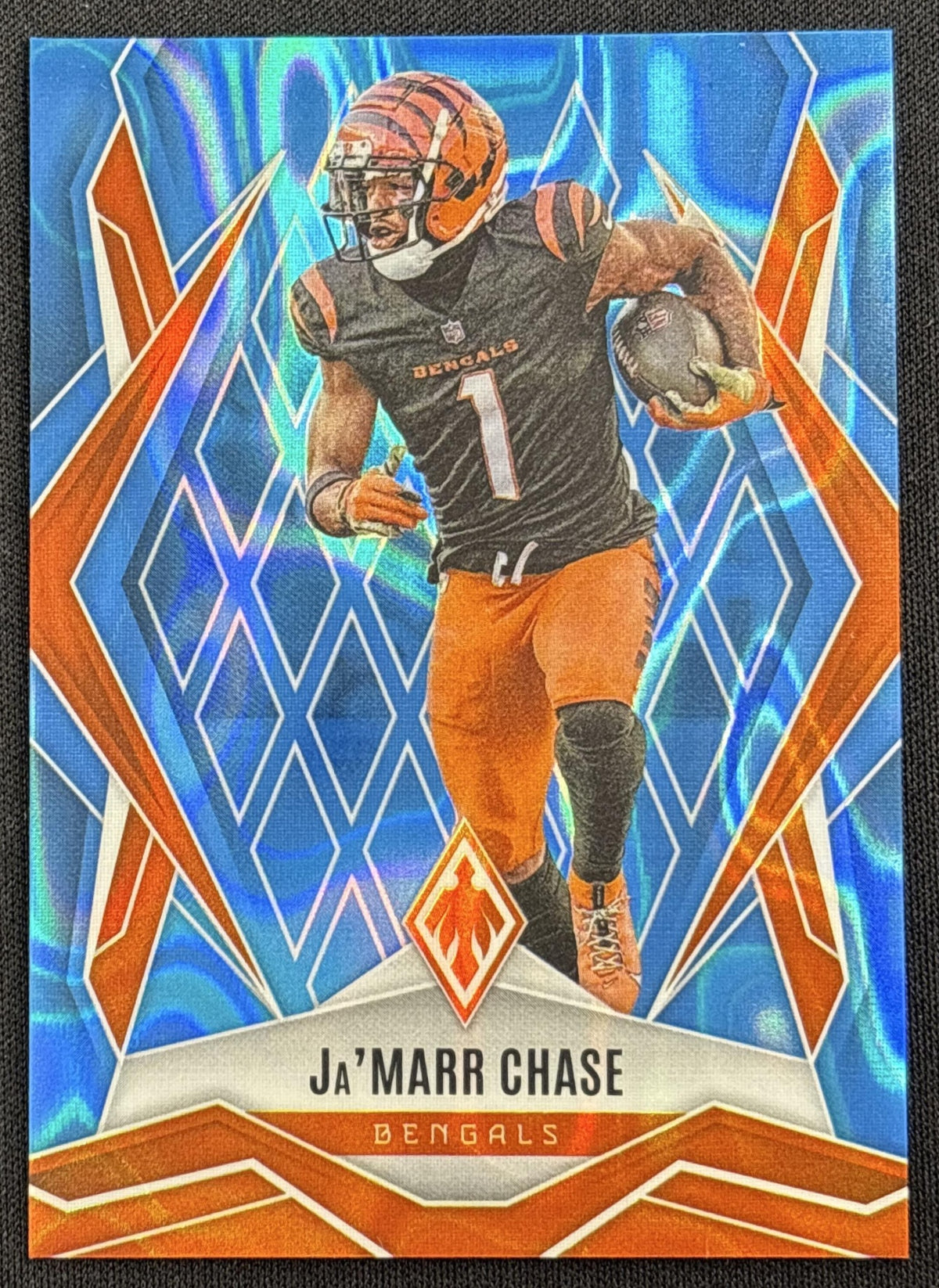 Ja'Marr Chase 2025 Panini Phoenix Light Blue Lava Prizm /325 Bengals