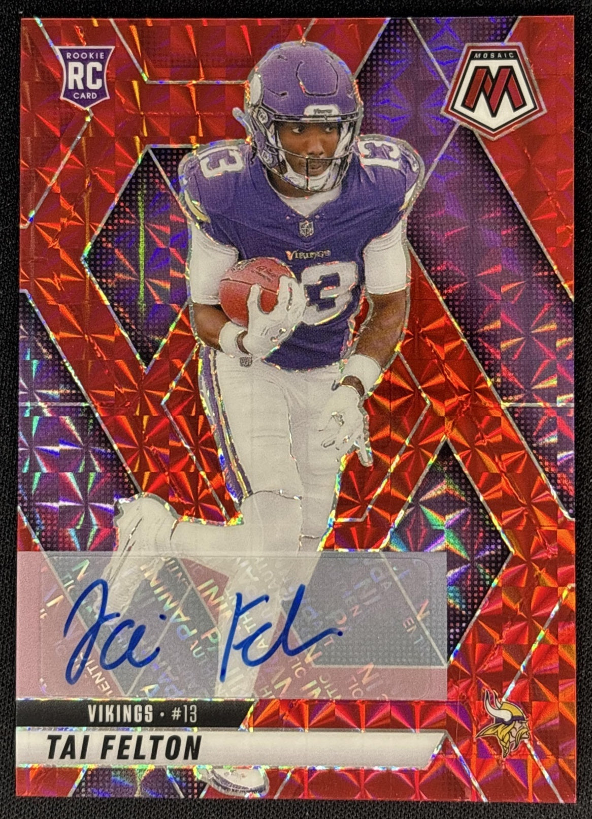 Tai Felton 2025 Panini Mosaic Rookie Auto Red Prizm /199 Vikings