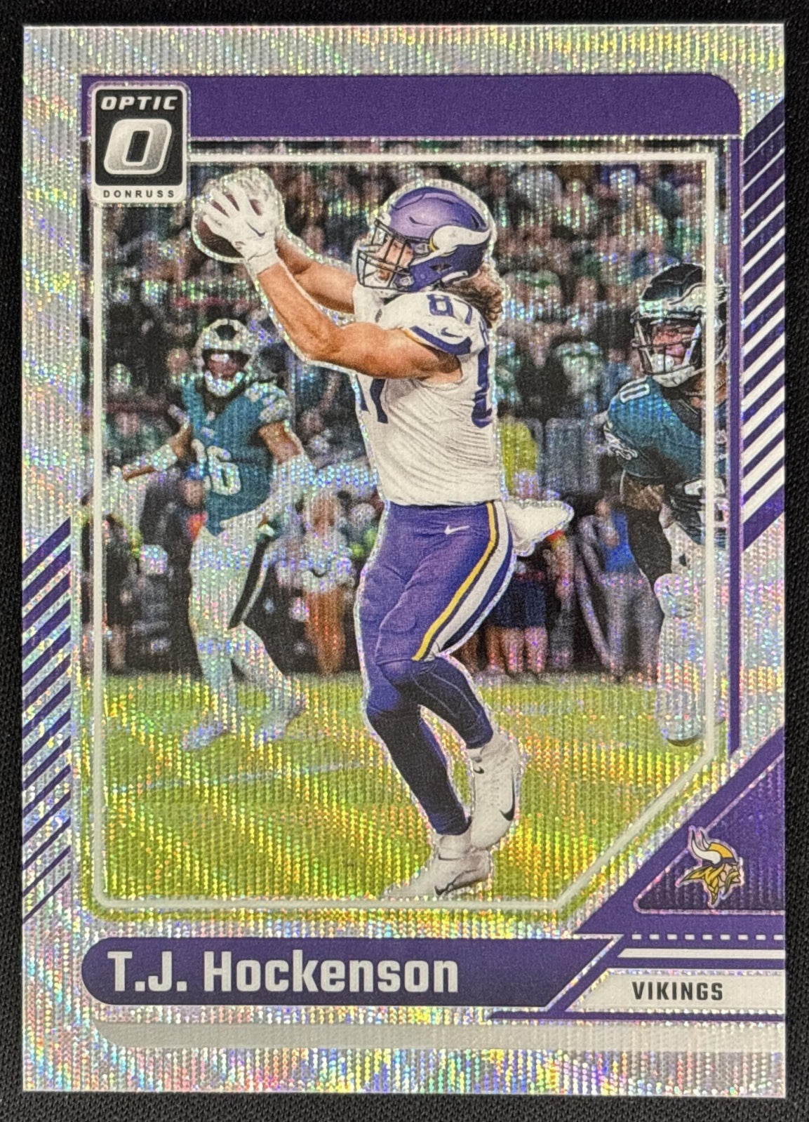 T.J. Hockenson 2024 Panini Donruss Optic Wave /300 Vikings Sports Trading Cards