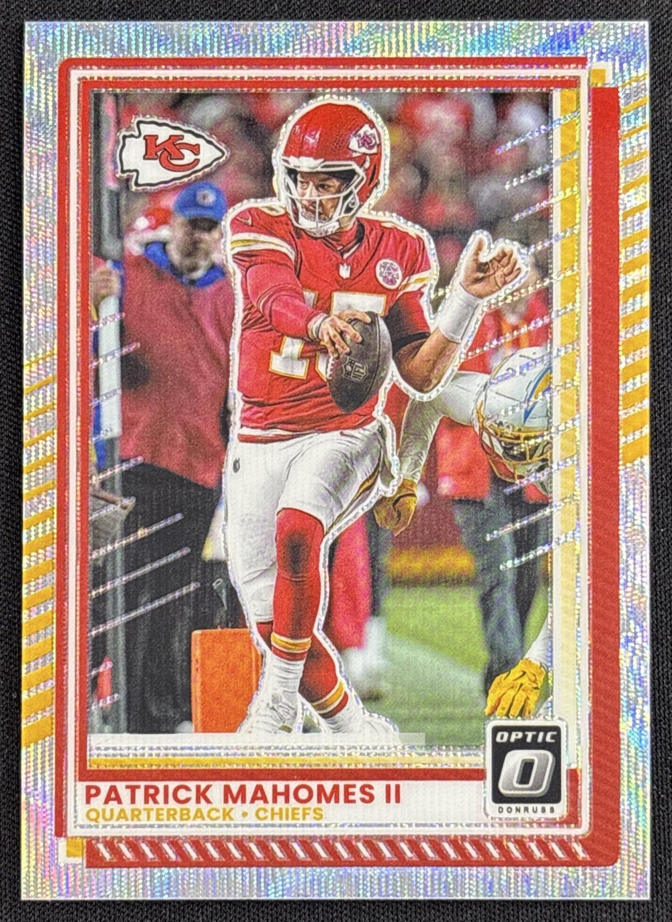 Patrick Mahomes II 2025 Panini Donruss Optic Wave Prizm /300 Chiefs