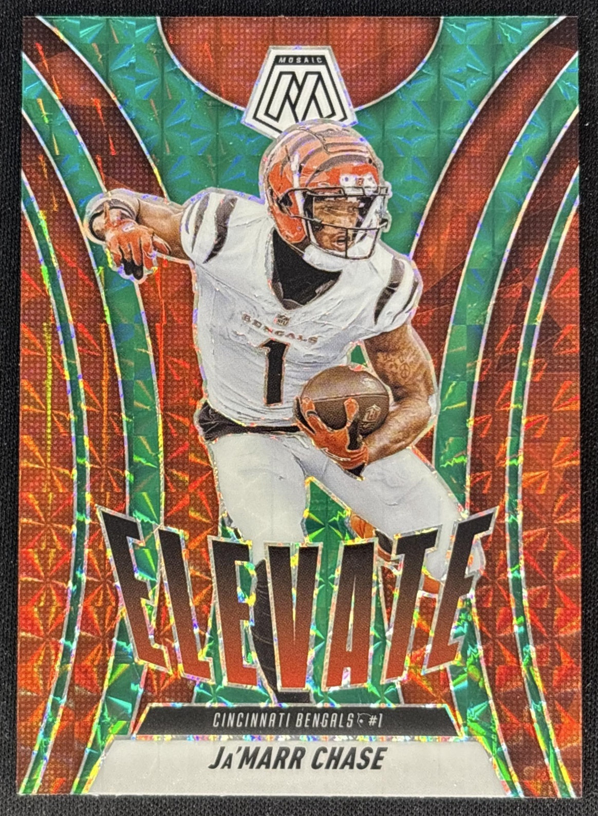 Ja'Marr Chase 2025 Panini Mosaic Elevate Green Prizm Bengals
