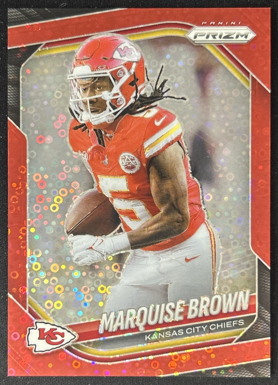 Marquise Brown 2025 Panini Prizm No Huddle Red /99 Chiefs front