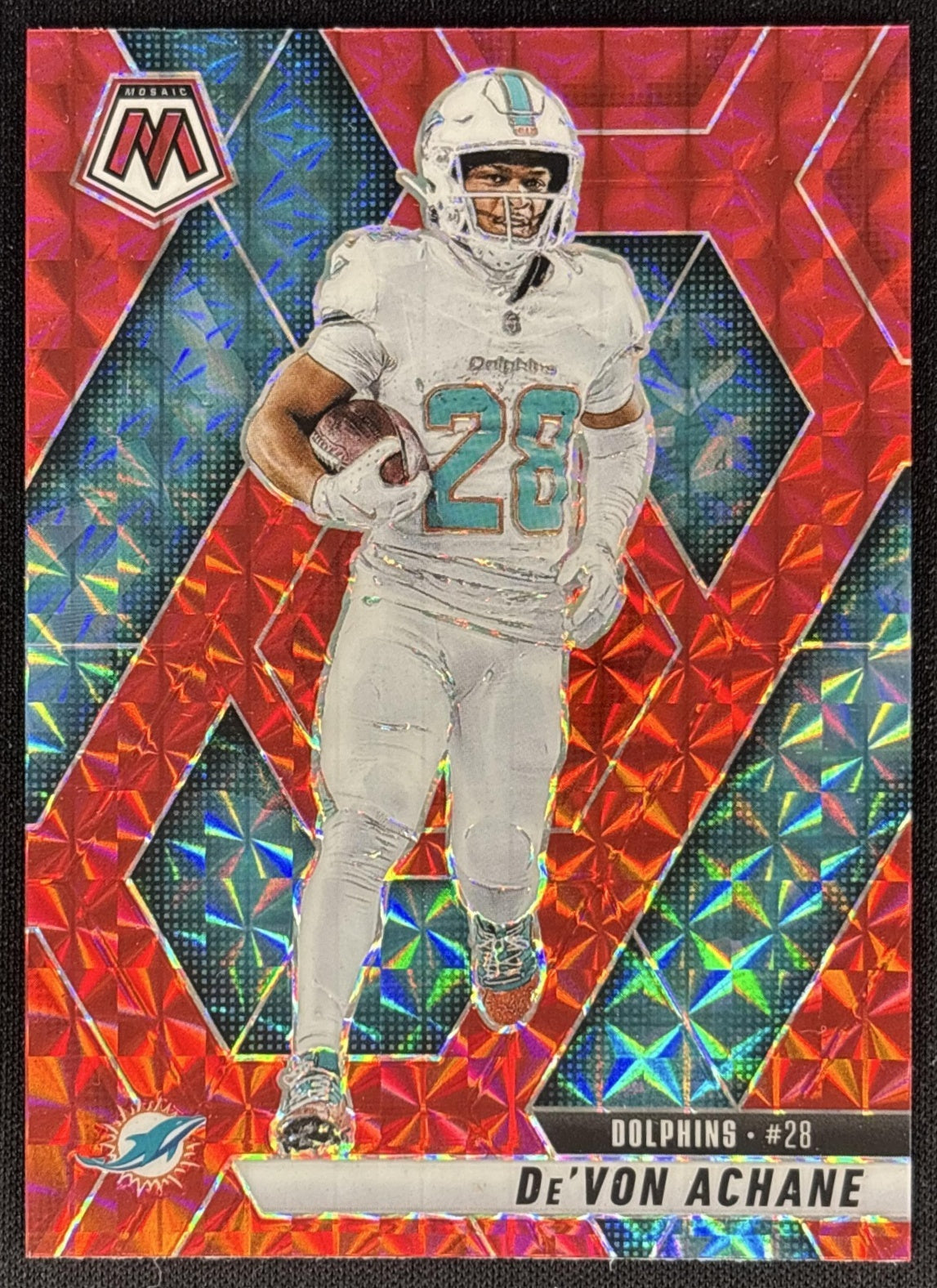 De'Von Achane 2025 Panini Mosaic Red Prizm Dolphins Sports Trading Cards