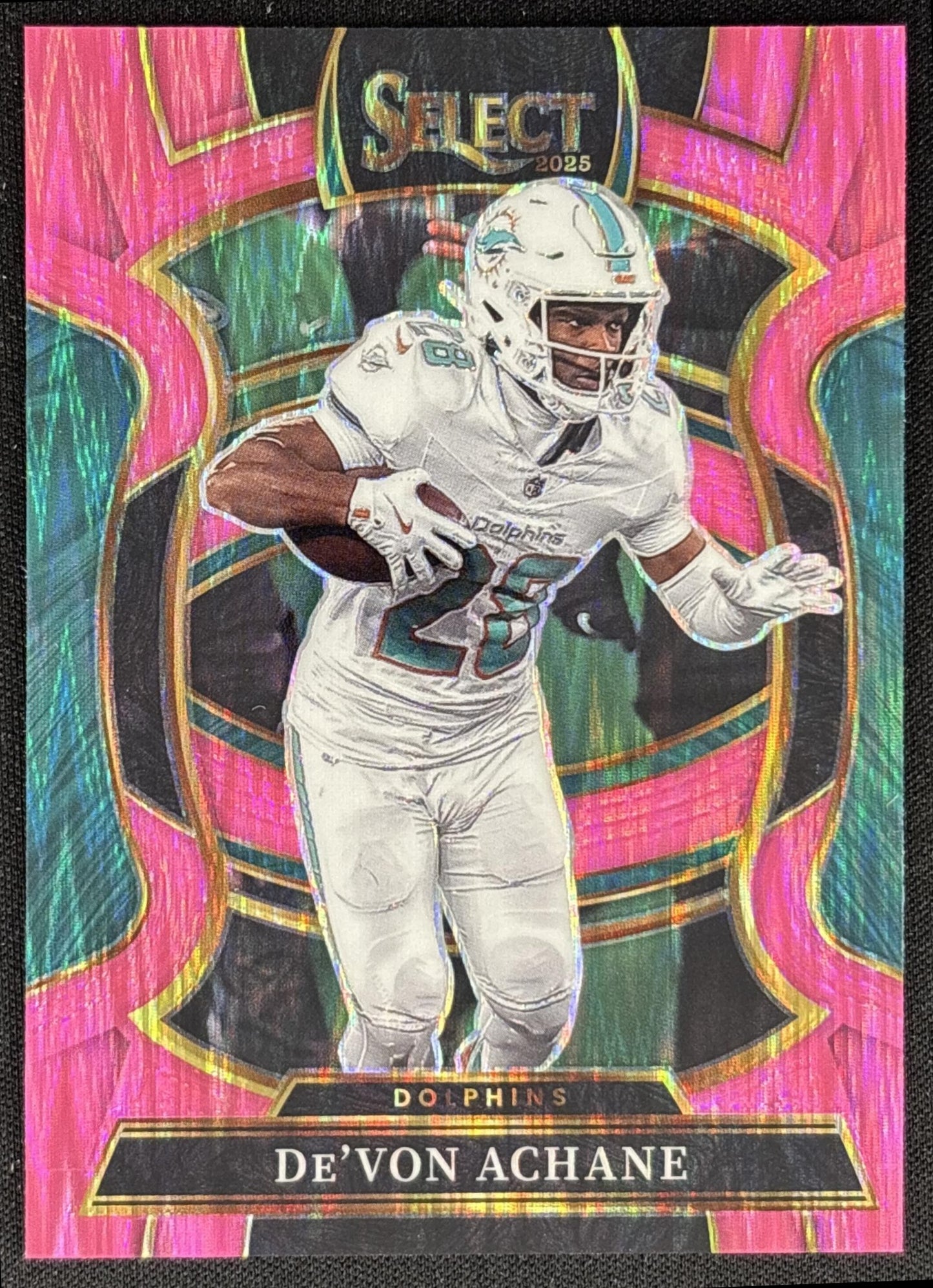 De'Von Achane 2025 Panini Select Concourse Pink Prizm Shock Dolphins front
