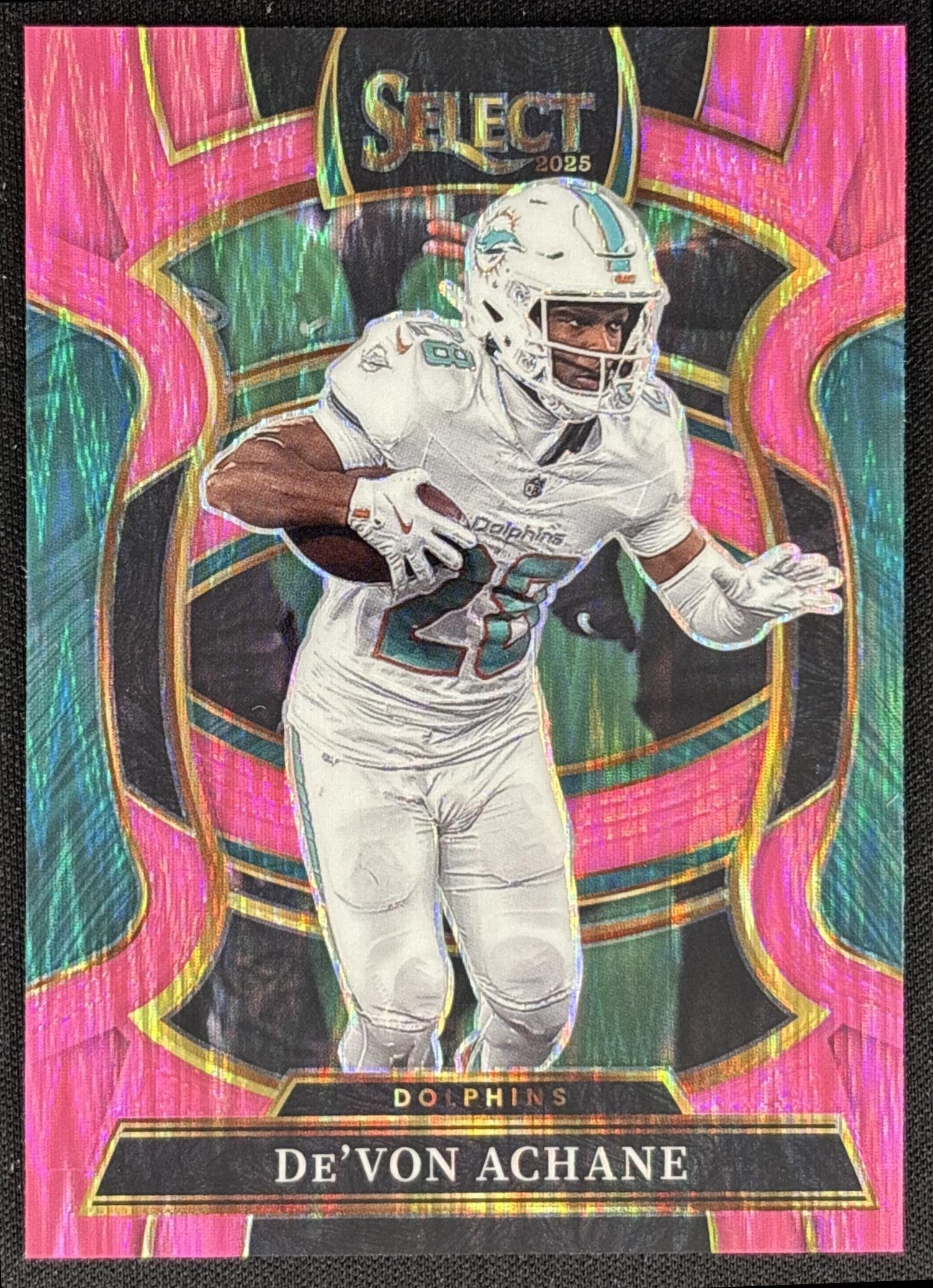 De'Von Achane 2025 Panini Select Concourse Pink Prizm Shock Dolphins front