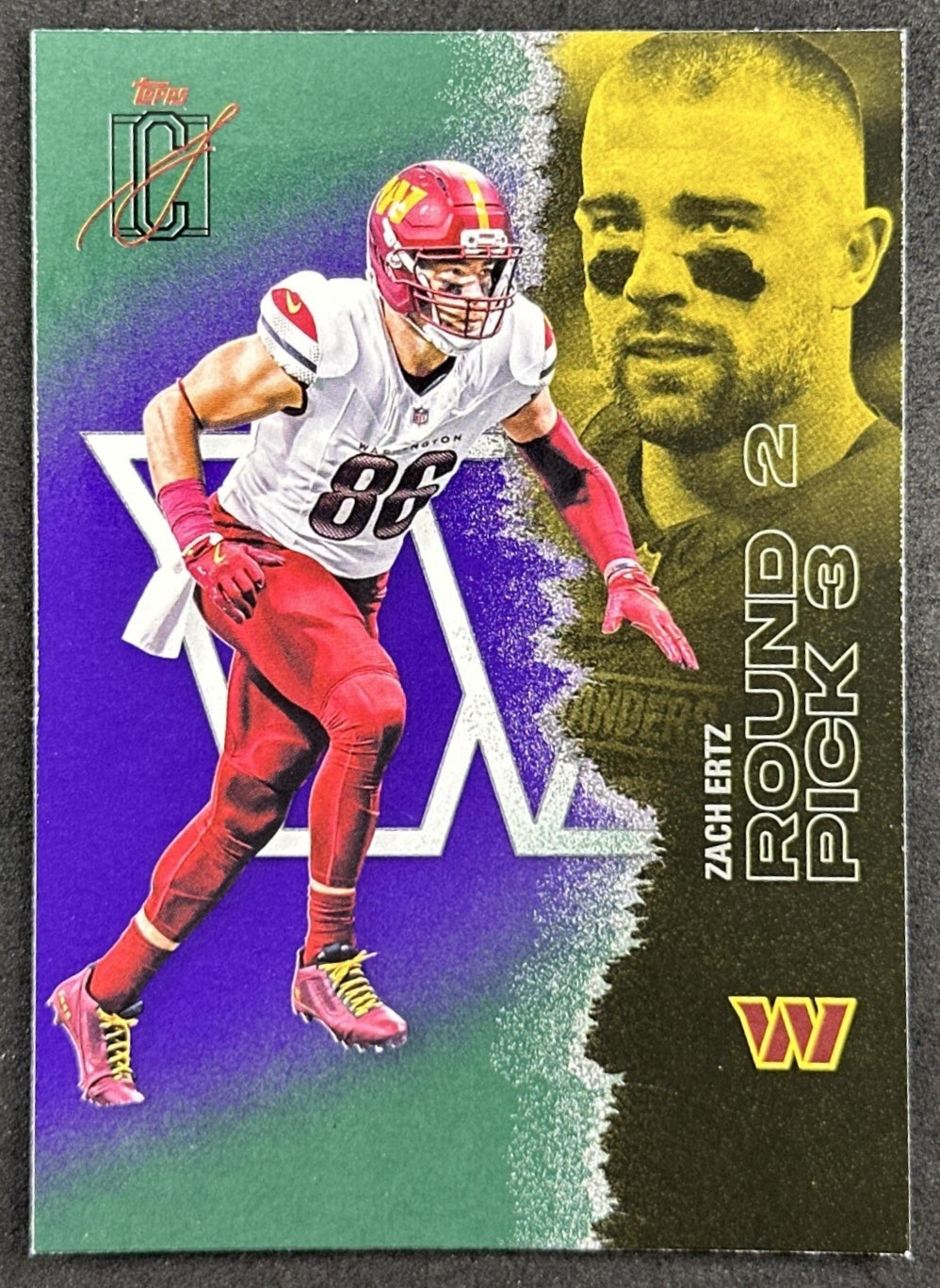 Zach Ertz 2025 Topps Signature Class Veteran Green & Purple Foil Commanders front sports trading card