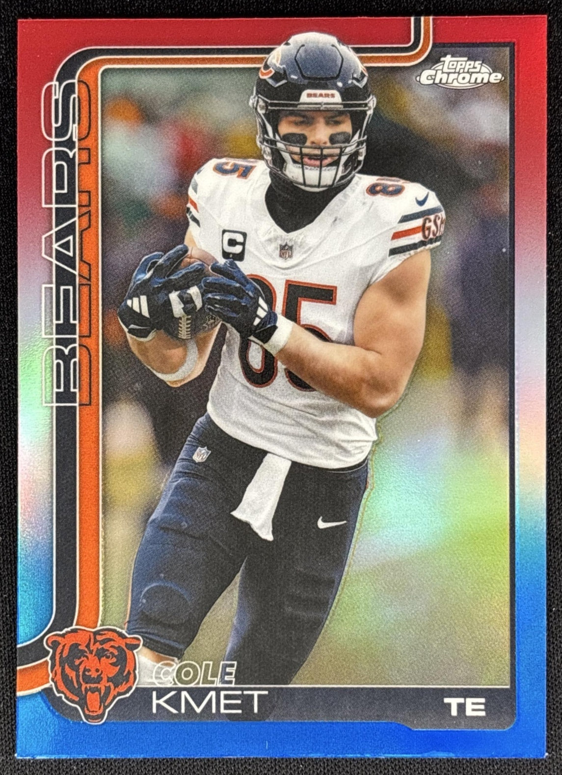 Cole Kmet 2025 Topps Chrome Red/White/Blue Refractor Bears