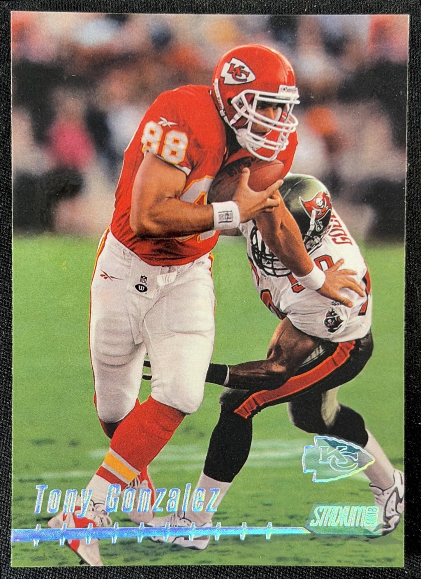 Tony Gonzalez 1999 Topps Stadium Club Chiefs