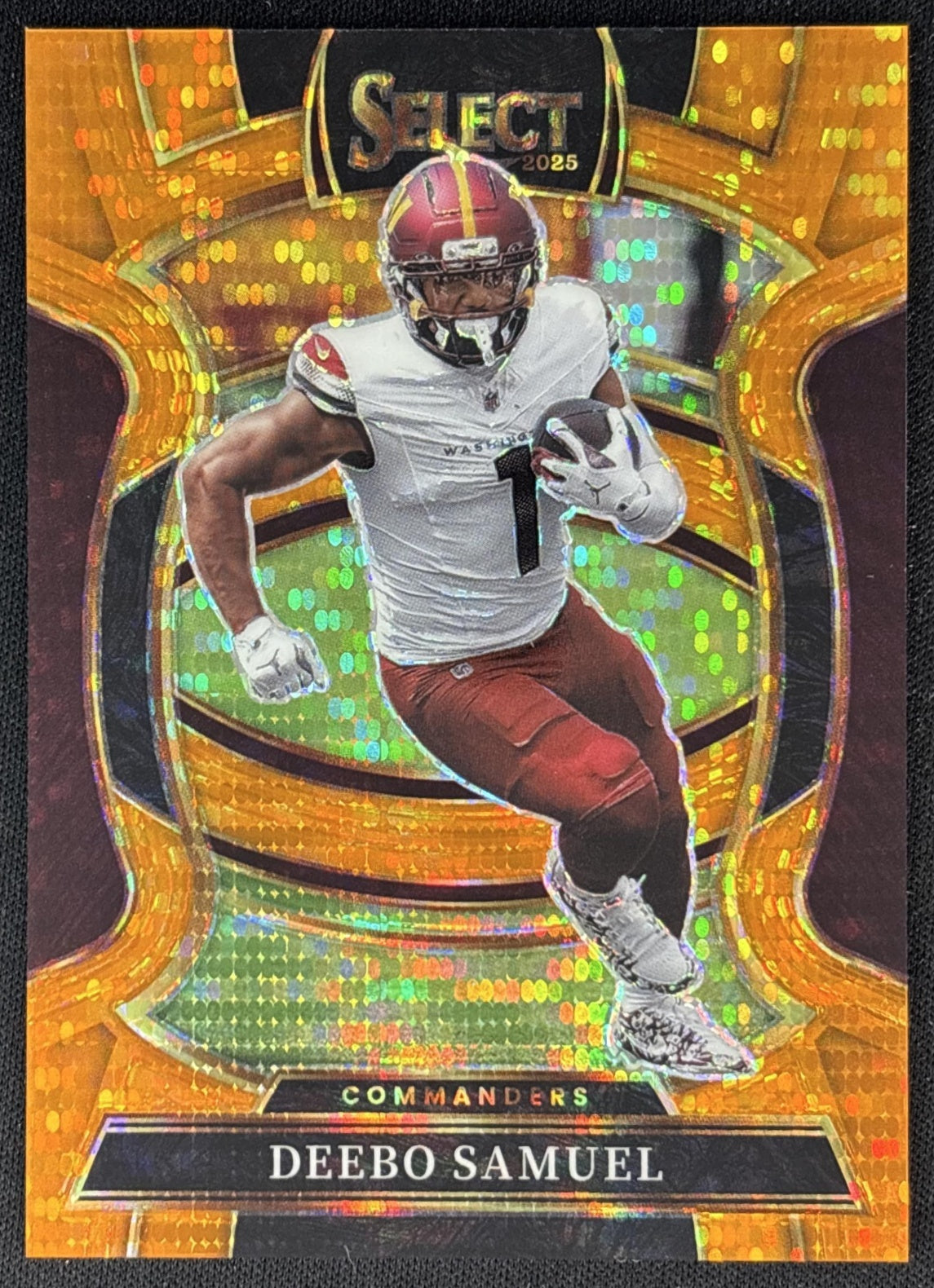 Deebo Samuel 2025 Panini Select Concourse Neon Orange Pulsar Prizm /7 Commanders front