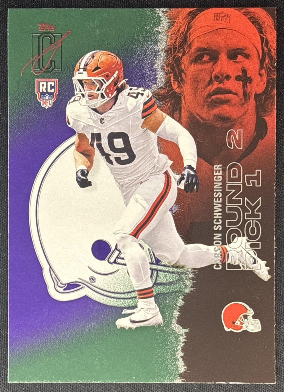 Carson Schwesinger 2025 Topps Signature Class Rookie Green & Purple Foil Browns front