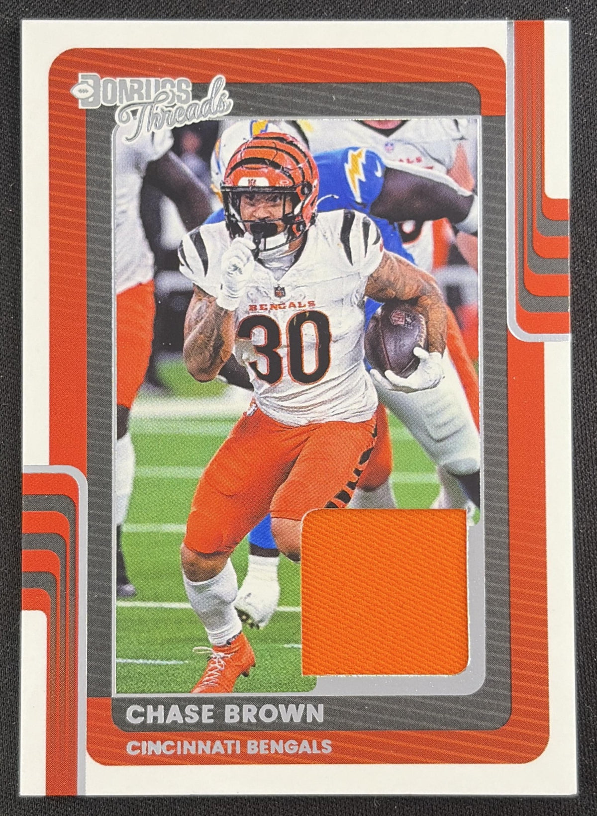 Chase Brown 2025 Panini Donruss Threads Bengals Sports Trading Card