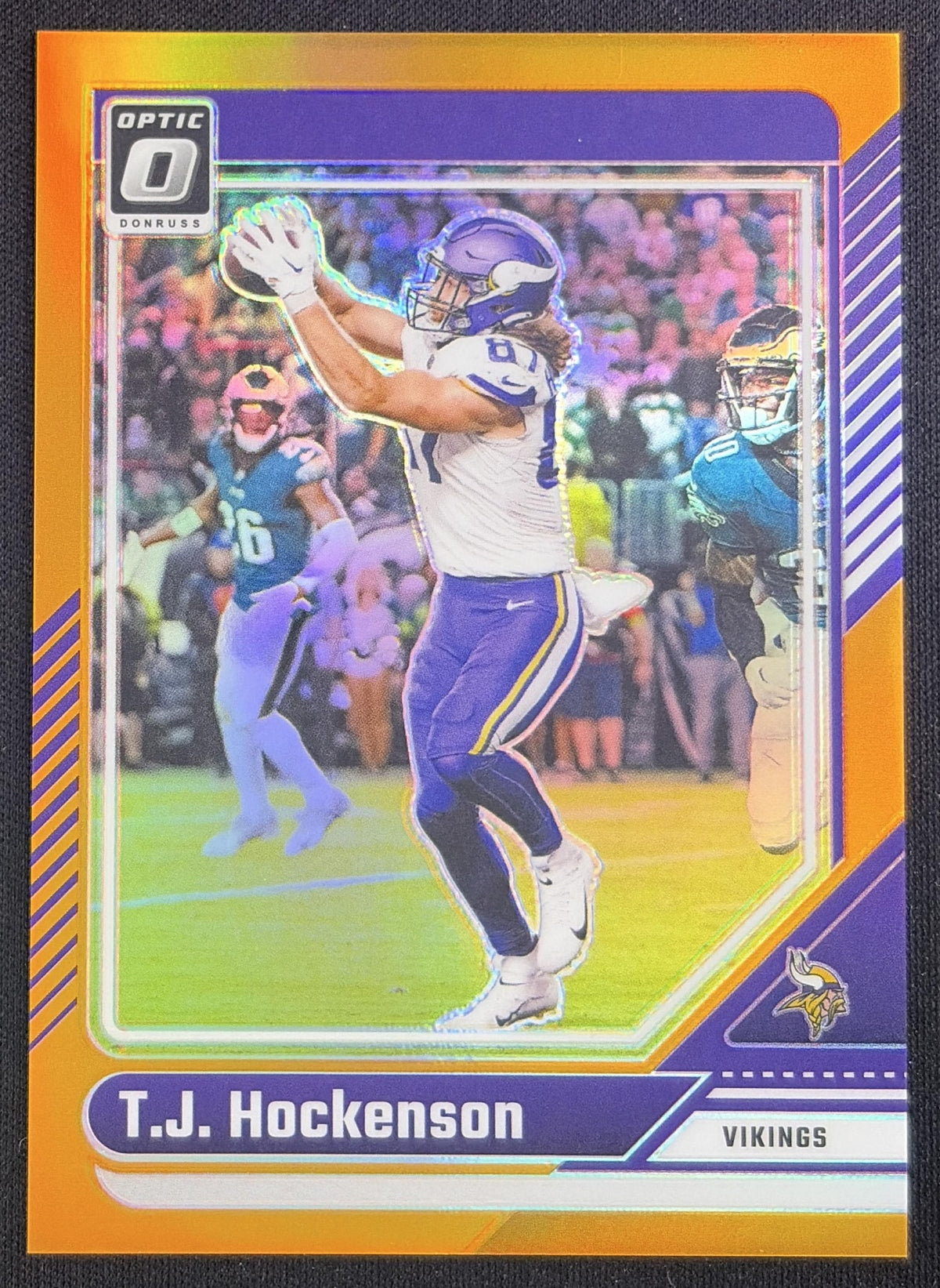 T.J. Hockenson 2024 Panini Donruss Optic Orange /249 Vikings