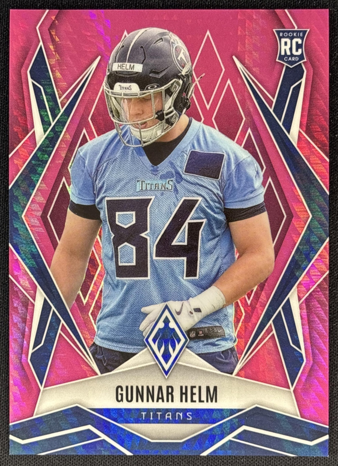 Gunnar Helm 2025 Panini Phoenix Pink Hyper Prizm /299 Titans front