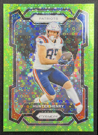 Hunter Henry 2023 Panini Prizm No Huddle Neon Green /5 Patriots