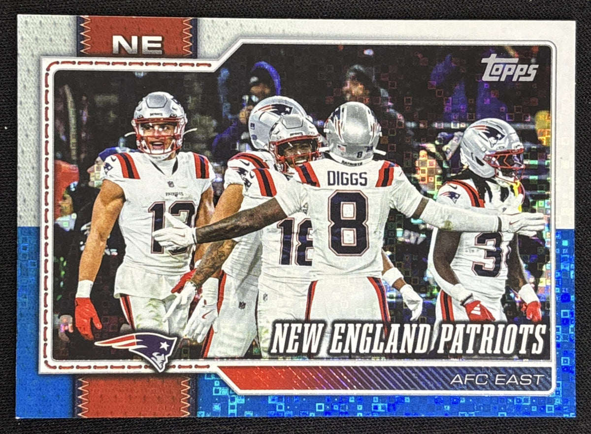 New England Patriots 2026 Topps WM White & Blue Patriots Sports Trading Card