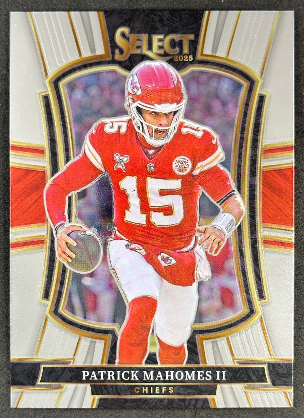 Patrick Mahomes II 2025 Select Premier Level Chiefs Sports Trading Cards