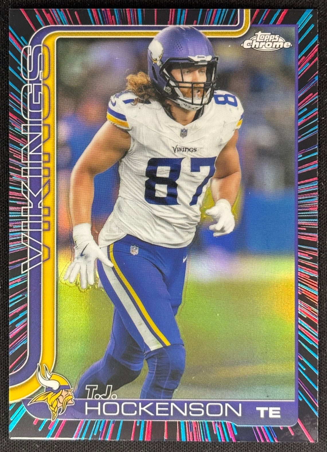 T.J. Hockenson 2025 Topps Chrome Neon Pulse Refractor Vikings Sports Trading Cards