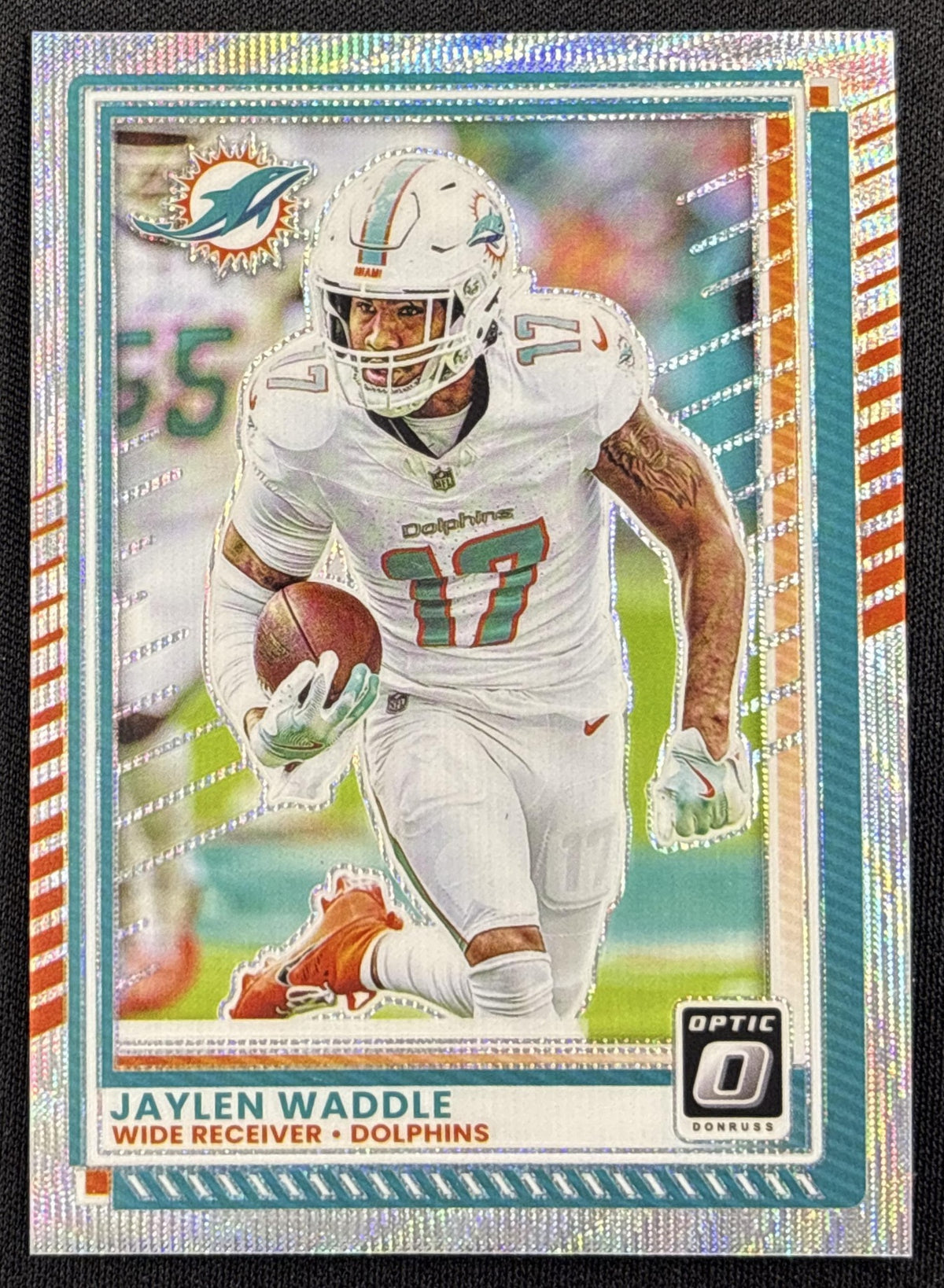 Jaylen Waddle 2025 Panini Donruss Optic Wave Prizm /300 Dolphins