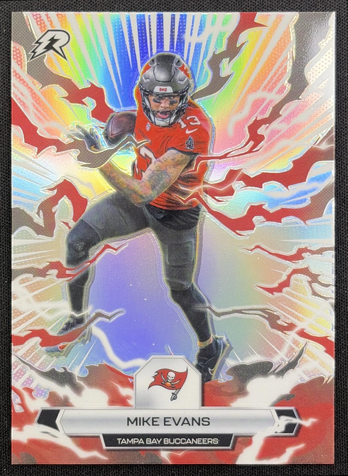Mike Evans 2025 Topps Resurgence Refractor Buccaneers