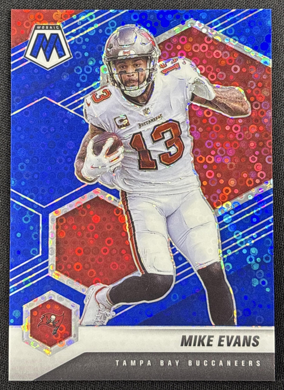 Mike Evans 2021 Panini Mosaic No Huddle Prizm Blue /75 Buccaneers