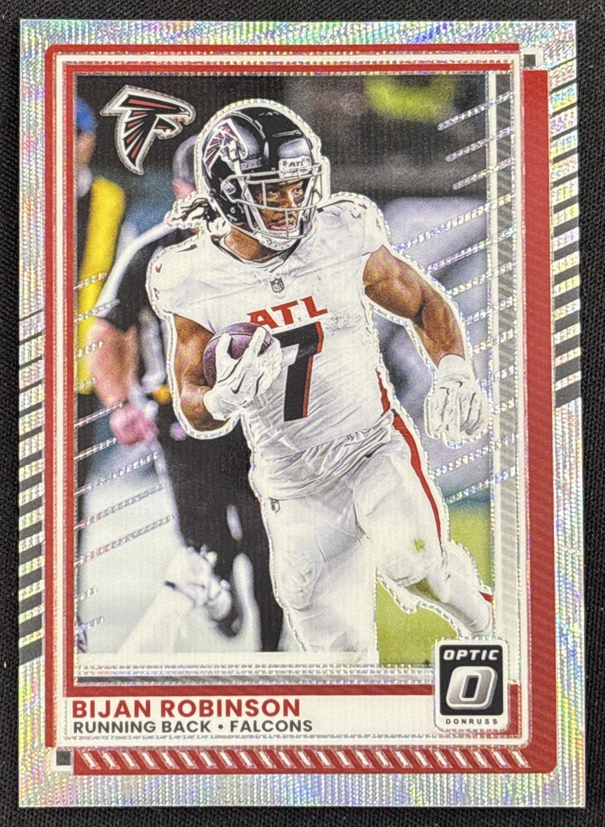 Bijan Robinson 2025 Panini Donruss Optic Wave Prizm /300 Falcons