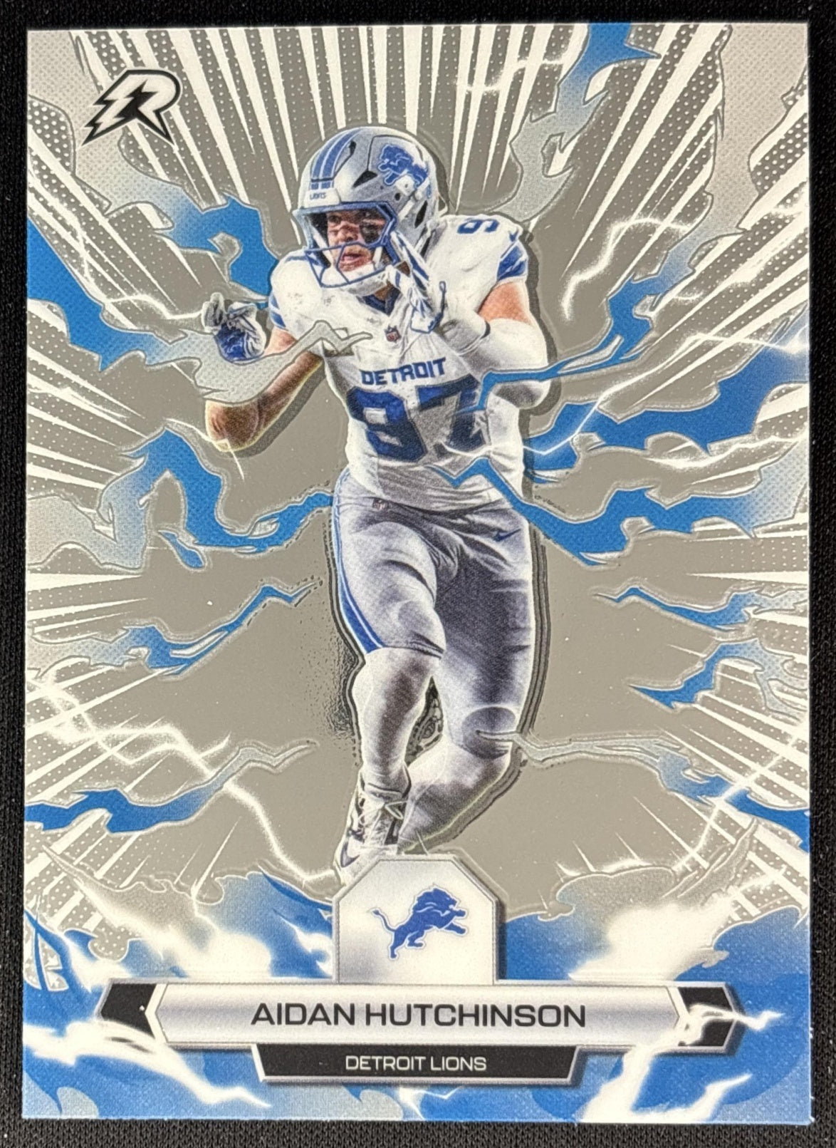 Aidan Hutchinson 2025 Topps Resurgence Lions Detroit Lions front