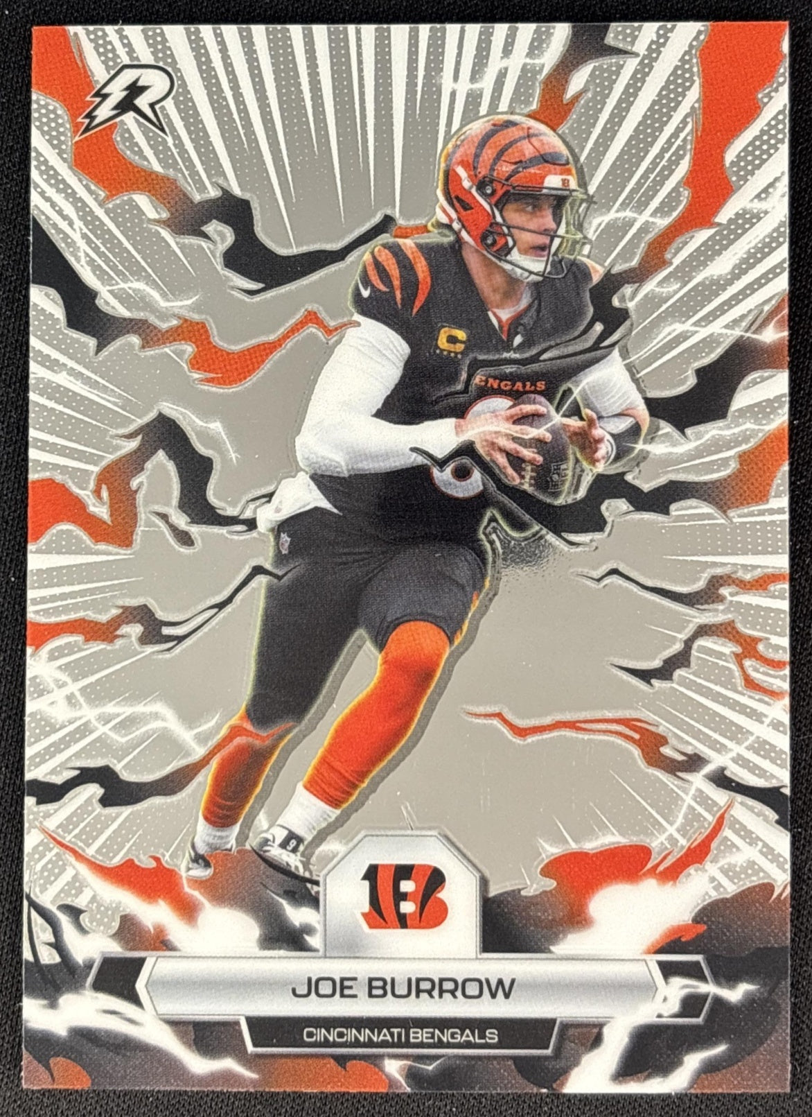 Joe Burrow 2025 Topps Resurgence Bengals Cincinnati Bengals front