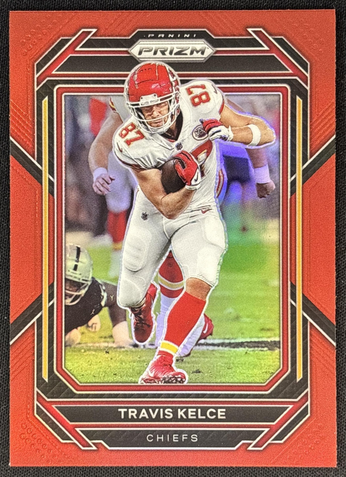 Travis Kelce 2022 Panini Prizm Red Retail Chiefs front