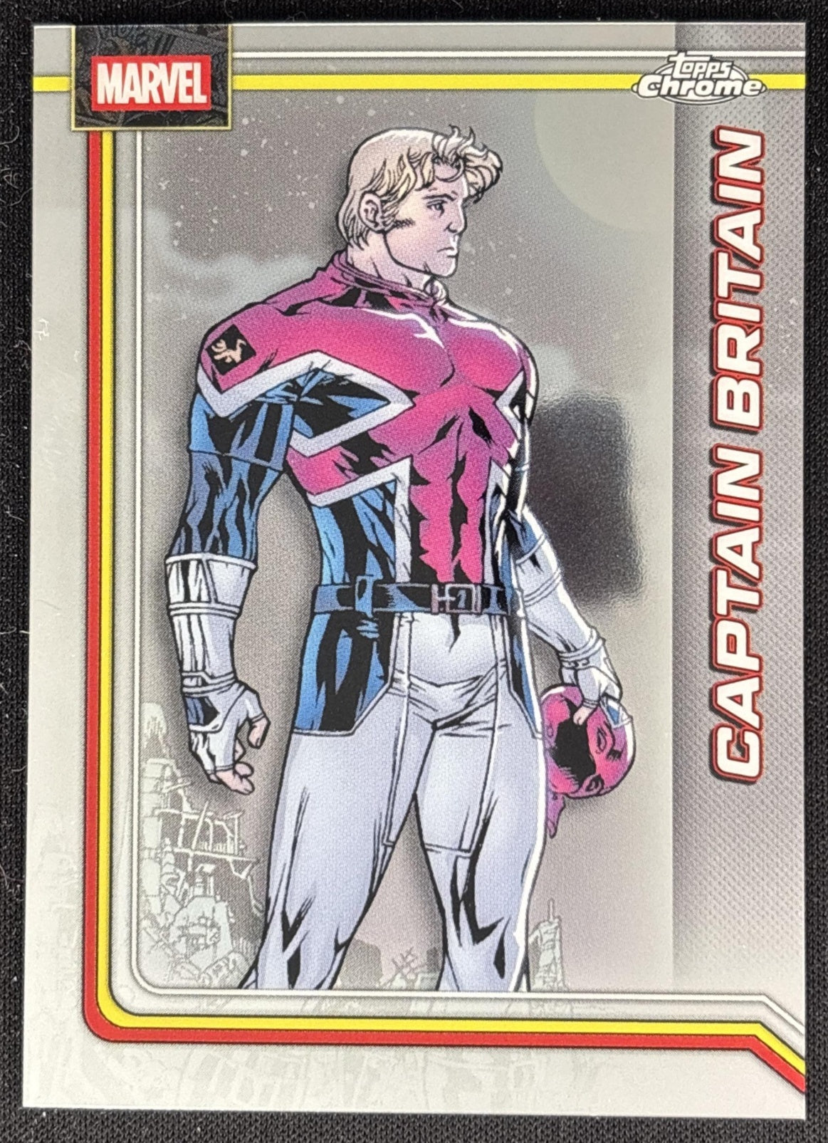 Captain Britain 2026 Topps Chrome Marvel Comics